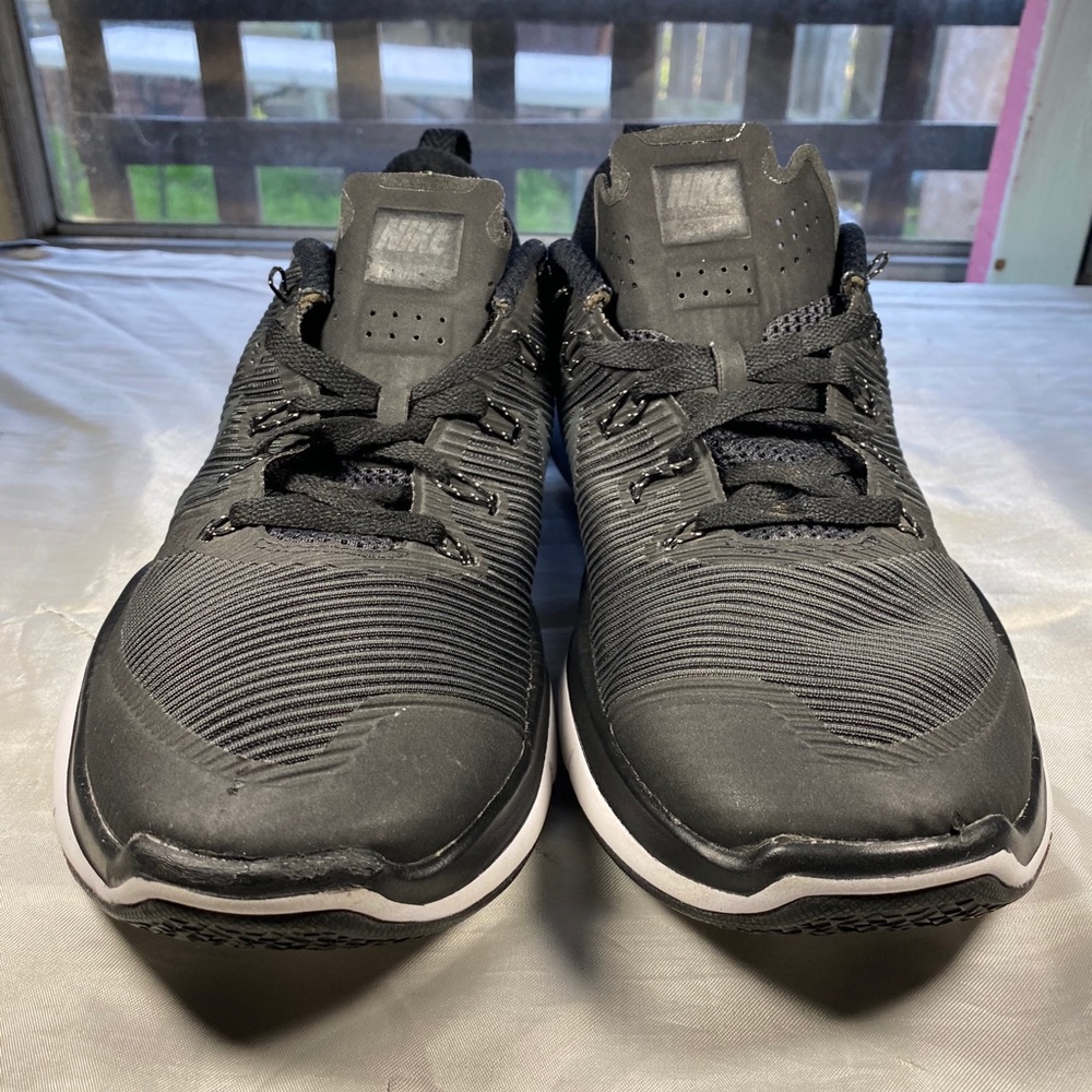 Nike Training Versatility Training Shoes Mans Sz14 - image 3